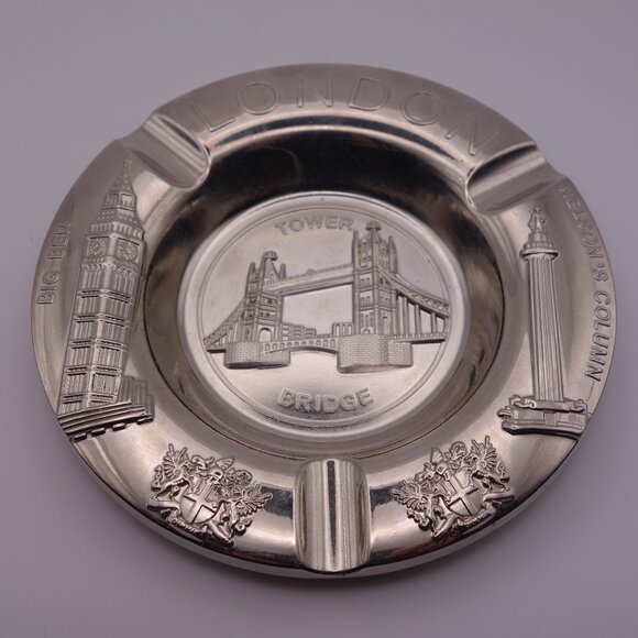 London Tower Bridge Big Ben Nelson's Column Metal Ash Tray - Picture 1 of 11